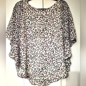 NWOT Lilly Morgan Overlay Blouse Size Large